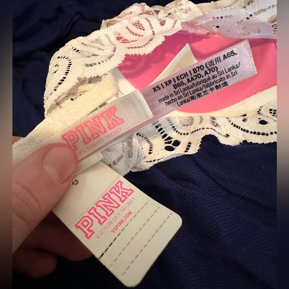 NWT Victoria's Secret PINK White Lace Push Up Halter
High Neck Bralette Bra XS - Picture 5 of 6